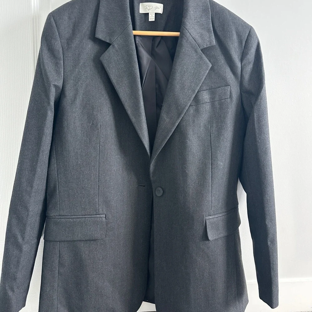 Blazer - Picture 2 of 6